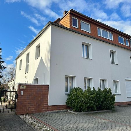 Rosewood - Apartment By Comfort Housing Falkensee Kültér fotó